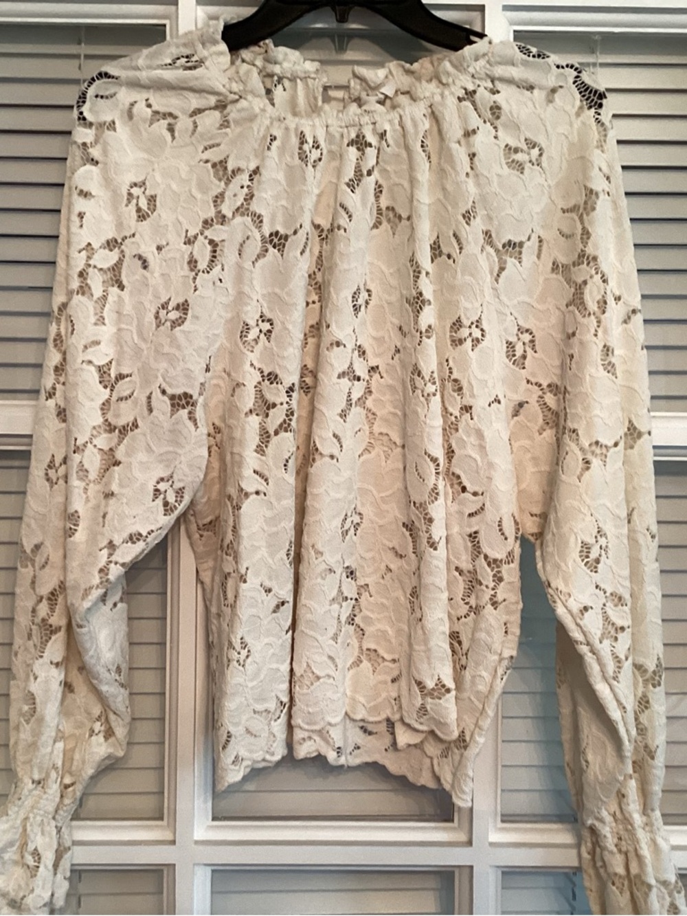 Blu Pepper Cream Lace Off-Shoulder Blouse